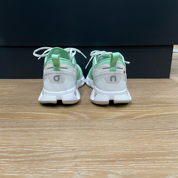 On CloudX shift women’s size 10.5 - Picture 4 of 9